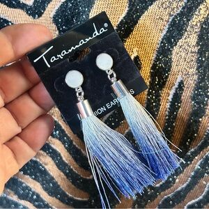 Taramanda shell ombré fringe pierced earrings